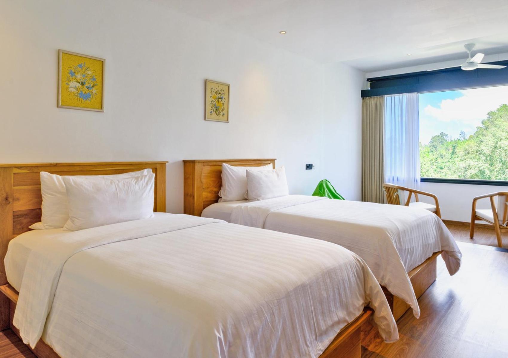 Giriwood Hotel & Villa Munduk Værelse billede